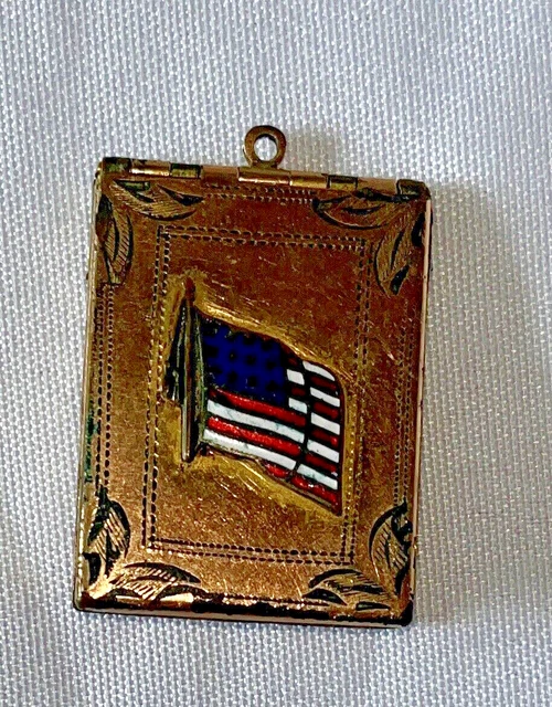 Antique Vintage American Flag Ornate Gold Picture Book Locket Pendant Antique Vintage American Flag Ornate Gold Picture Book Locket Pendant