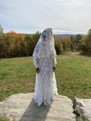 vintage ivory floral wedding dress with veil size 6 8? S12