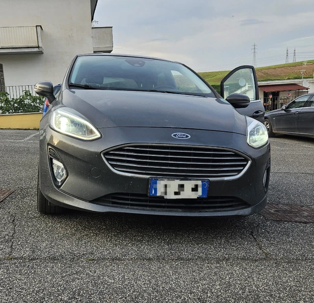 Ford Fiesta Hybrid Titanium 1.0 125cv con garanzia