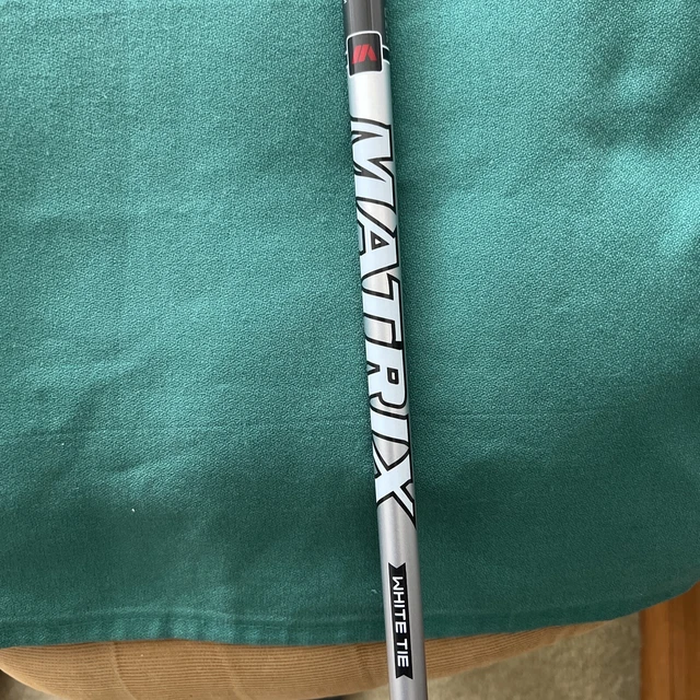 Metric Ozic White Tie MFS X5 SSR 44.14” 335 Tip Mint . Driver Shaft .