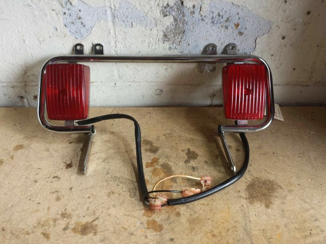 Bates Saddle Bag Tail Light Assembly Bar