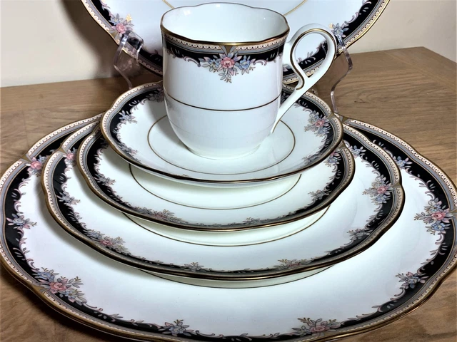 Noritake Palais Royal 5 Pc. Bone China Place Setting - Mint - No Signs Of Usage Noritake Palais Royal 5 Pc. Bone China Place Setting - Mint - No Signs Of Usage