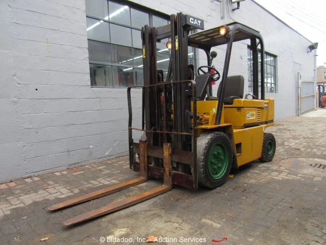 Caterpillar V40DSA  4,000 lbs Warehouse / Industrial Forklift bidadoo -Repair