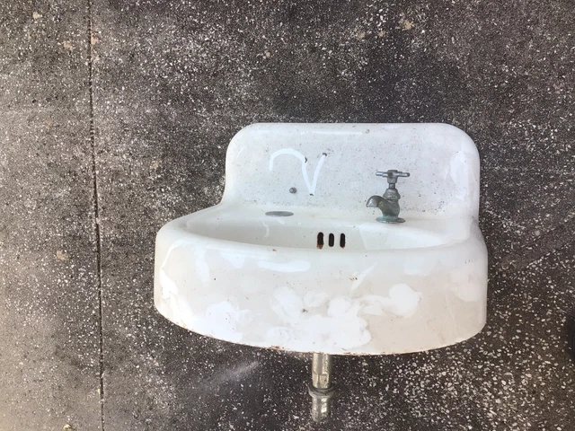 Antique Cast Iron Sink Super Heavy Enamel Industrial Farmhouse Vintage 2 Of 2
