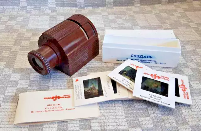 Diascope Slide Viewer Leningrad 2 + Set of Slides USSR Soviet Russia Vintage 60s
