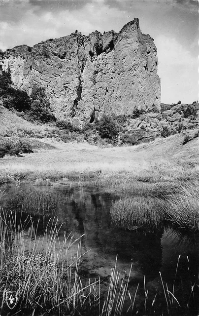 La Dent du Marais au Saut de la Pucelle - l'Auvergne Pittoresque -