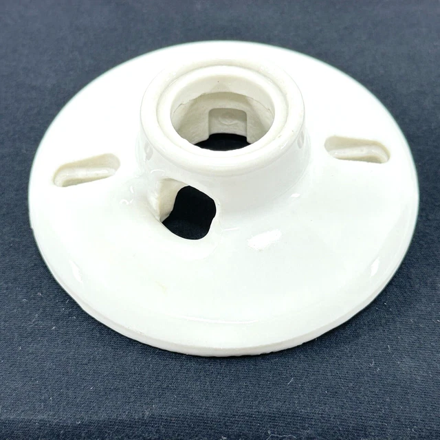 LEVITON WHITE PORCELAIN Light Socket Base Round Shaped Ceiling Lamp