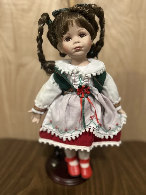 Heritage Collection Samantha Porcelain Doll Holiday  13" Tall Brown Hair/Eyes