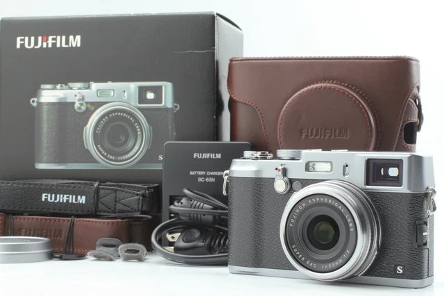 Shot 2700 [MINT IN BOX] Fujifilm X100S 16.3MP Digital Camera Silver From JAPAN
