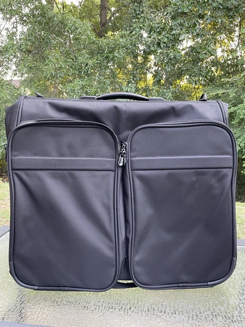 Briggs & Riley Baseline Luggage Deluxe Garment Bag 370-4 Shoulder Strap Black