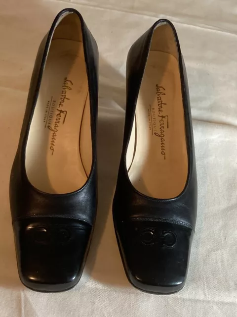 Salvatore Ferragamo Boutique Womens Black Leather Shoes Size 8 B