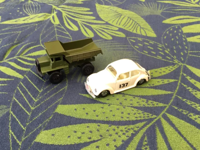 Matchbox Superfast Nr. 15 und 28 VW Volkswagen und Dump Truck