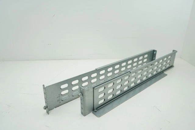 APC SPC870-1250A L/SPC870-1251A R - 2U Kit guida scorrevole montaggio su rack Smart-UPS