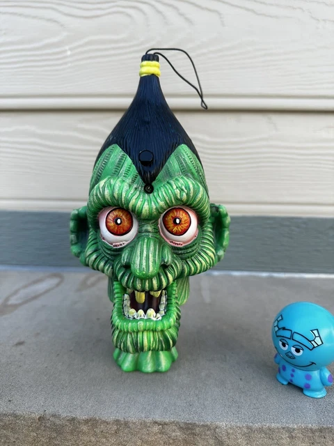 Gemmy Shrunken Head Animated Talking Halloween Zombie Witch Works Battery's inc 