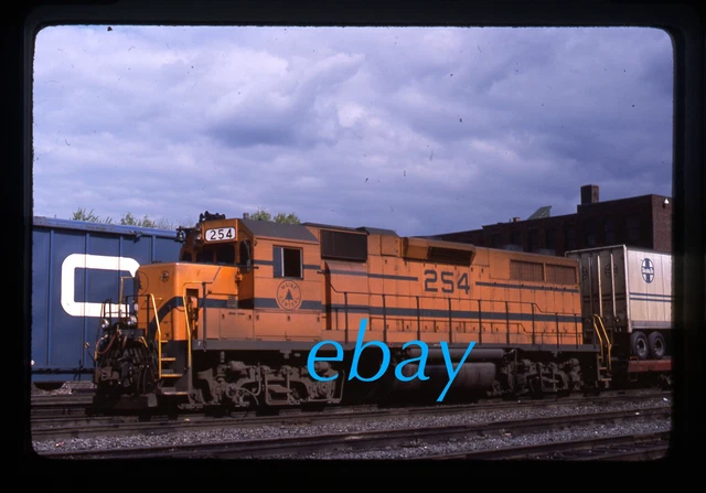Orig Slide Maine Central MEC #254 GP38 1983