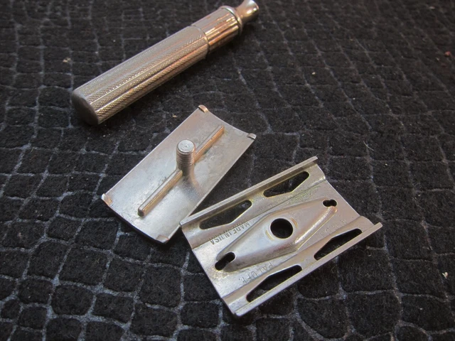 ANTIQUE 1930s GILLETTE COMB DE SAFETY RAZOR : 3 PCS. 11