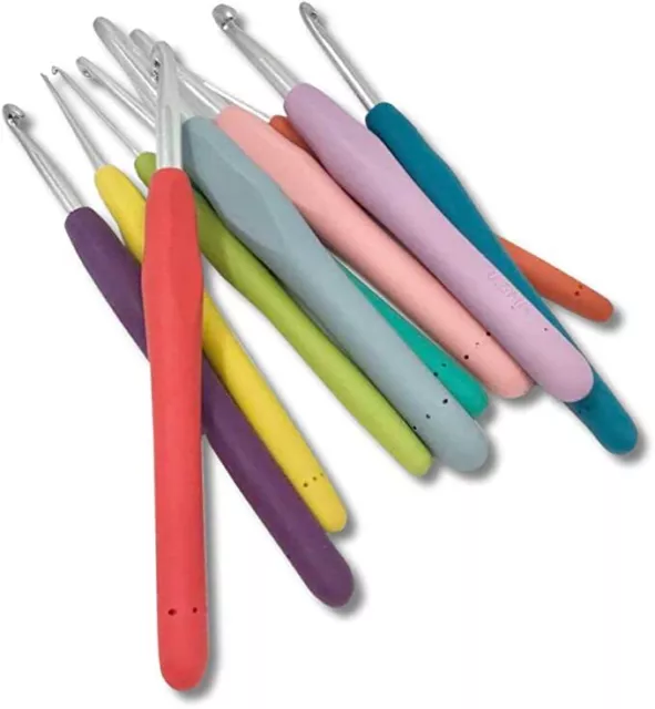 The Quilted Bear Crochet Hooks - Soft Touch Rubber Handle for Comfort and Grip