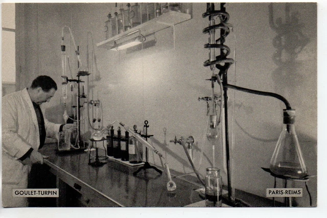 REIMS - Marne - CPA 51 - Théme Commerce - Série Goulet Turpin N° 10 Laboratoire
