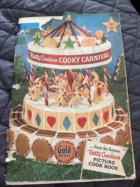 Betty Crocker’s Cooky Carnival Recipes Gold Medal Vintage 1957 Picture Cookbook