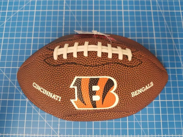 Wilson Football NFL Team Logo Mini Cincinnati Bengals (WTF1533 CN)