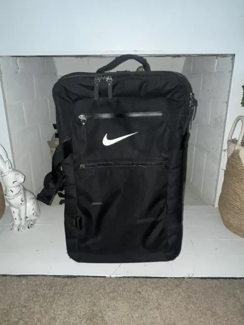 Nike cabin roller bag hotsell
