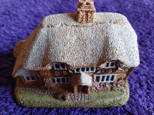 Lilliput Lane Honeysuckle Cottage Miniature In Great Condition