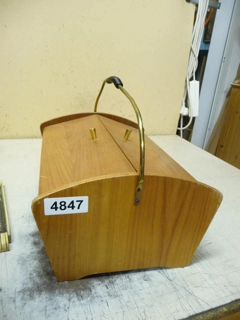4847. Alter Holz Nähkasten Nähkästchen Klappbar