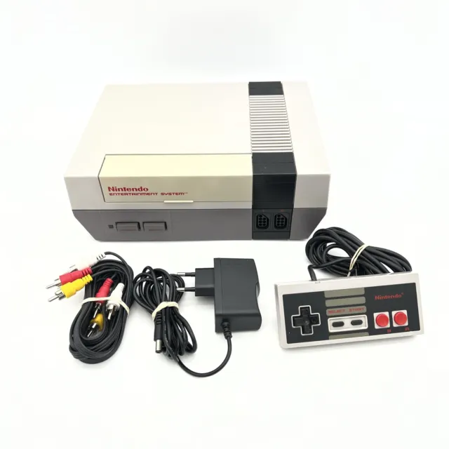 Console Nintendo NES avec câbles et  1 manette - branchement  en rca