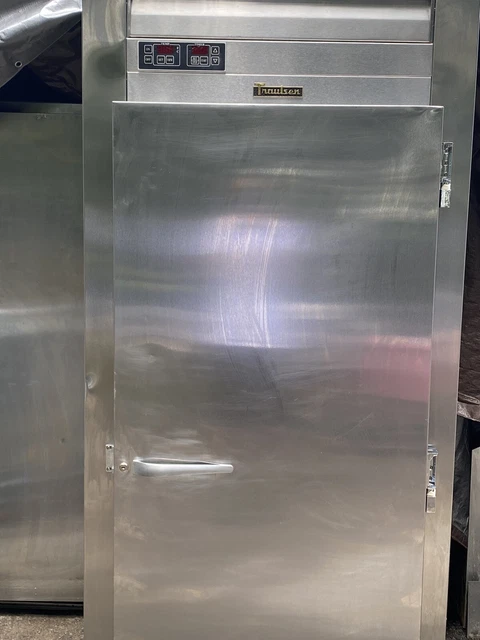 Traulsen–  Used Single Door Roll In  Proofer Dough Warmer