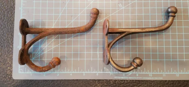 2 Similar Primitive Cast Iron Bridle Tack Horse Barn Harness Hooks - gwH