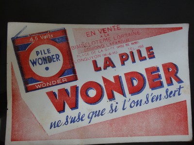005-BUVARD 202126 JUHN DAVIS  ESSO PHILOSOPHE CALENDRIER JULLIET 1957** 