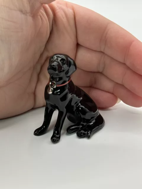 Retired Hagen Renaker Black Lab Labrador Dog With Red Collar Trinket