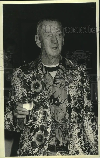 1982 Press Photo Duke Ray does some scouting in New York for Kansas City Royals.