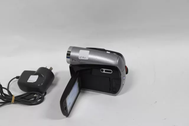 Samsung VP-D381 MiniDV Digital Camcorder/Video Camera/Handycam & Acces - mini DV 2