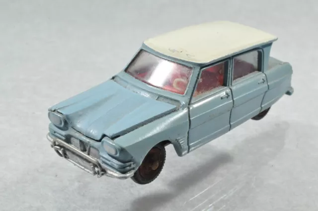 JJ810 Dinky Toys France #557 1:43 Citroën AMI 6 3CV B-/-