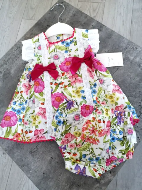 Baby Girls  dress set / Outfit Age 6 months Romany Spanish new with tags