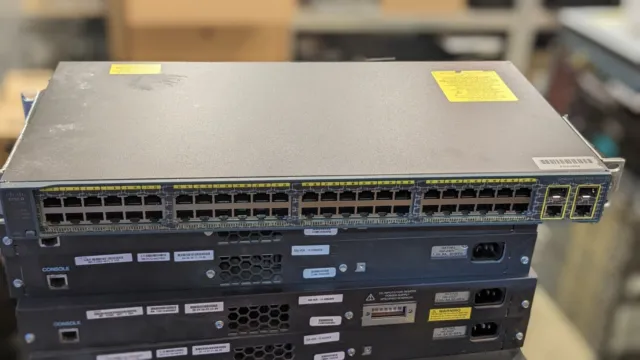 Switch Cisco WS-C2960+48TC-S Catalyst 2960 PLUS 48 + 2 T/SMALL FACTOR