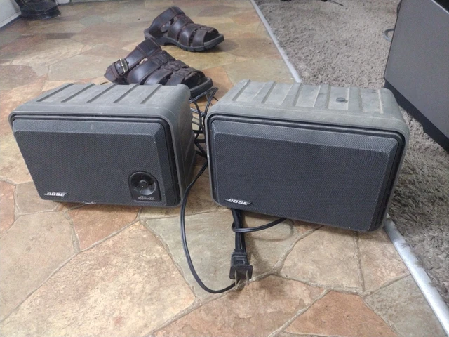 Bose video Roommate powered speakers set