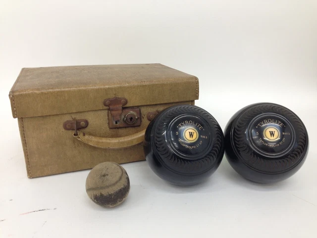2Pc Tryolite Size 5 Bias 3 Vintage Lawn Bowls With Vintage Case Great Condition