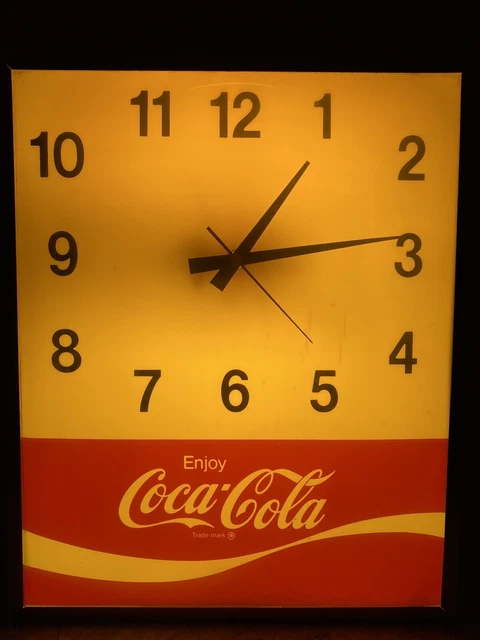 1960’ Drink Coca Cola Light Up Clock Domed Glass Swihart Products Steel 16” Case