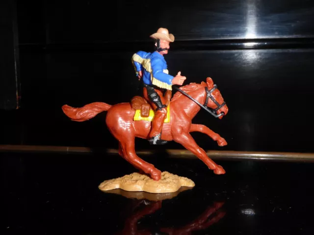 Timpo 4th series Cowboy on horse