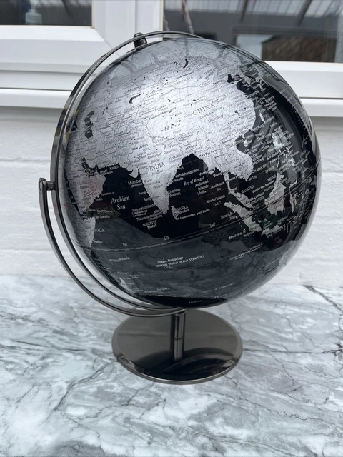 Gran globo giratorio negro y plateado, color cromado base escritorio atlas mapa mundial
