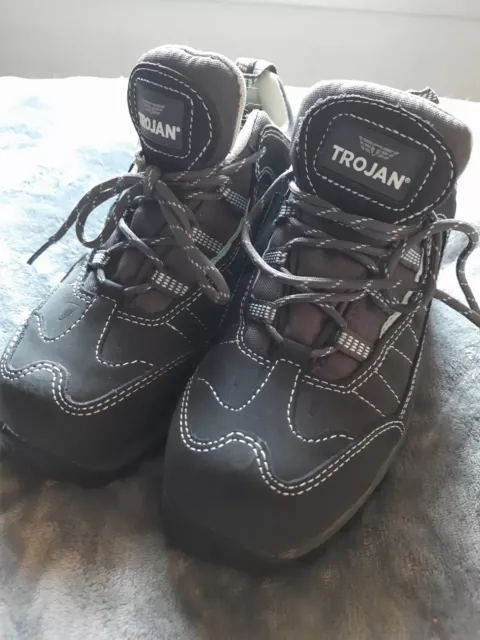 TROJAN EXTREME COMFORT UK4 Womans Safety Trainers M79 Oil Slip ...