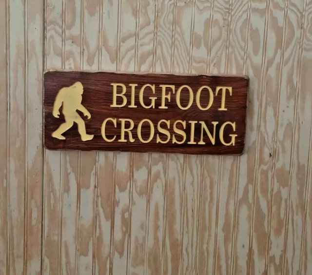 Bigfoot Crossing/Sasquatch Distressed Wood Sign/Rustic/Cabin/Lodge/Camping/Home