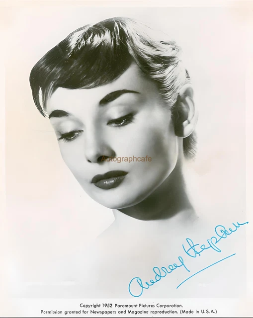 AUDREY HEPBURN 10 x 8 Inch Autographed Photo - High Quality Copy Of Original (c)