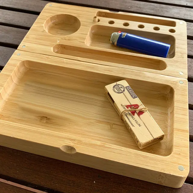 Rolling Tray Bamboo Magntic Flip Box with Pre Rolled Cone Holder 22x23,5x2cm