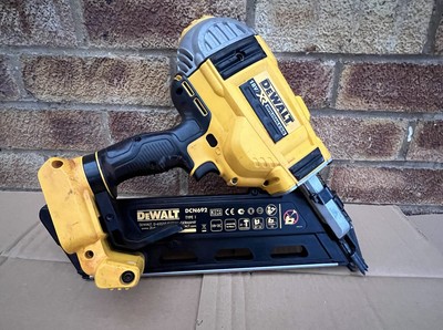 DEWALT 18,0 Volt XR Li-ion Batteria PINZATRICE DCN 690 m2 dcn690m2 incl 2 batterie 4,0 AH 