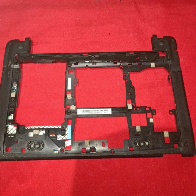 Coque Inférieure (bottom Case) Pour Acer E5-721 - Réf. EAZYW00201A - Occasion Très Bon état