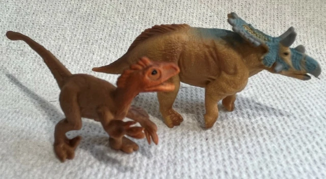 COLLECTA MINI DINOSAURS: Utahraptor and Mercuriceratops EUR 2,97 ...