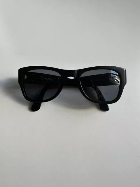 chanel cc logo sunglasses